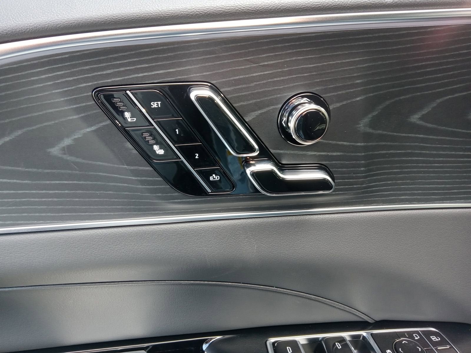 2025 Cadillac LYRIQ Sport 1