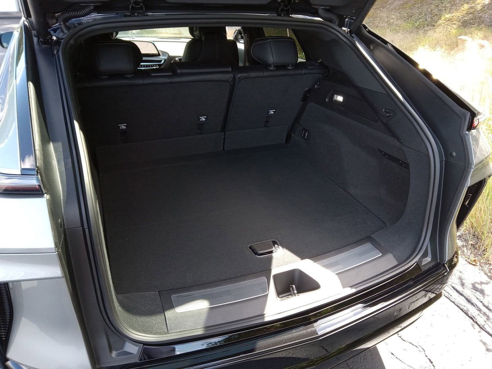 2025 Cadillac LYRIQ Sport 1