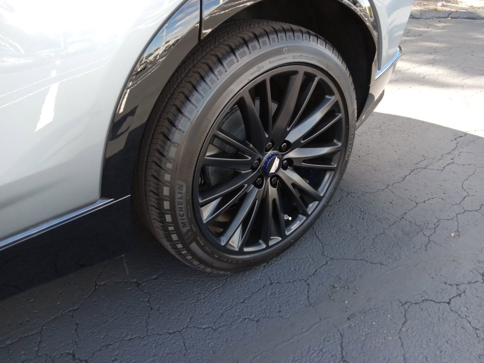 2025 Cadillac LYRIQ Sport 1