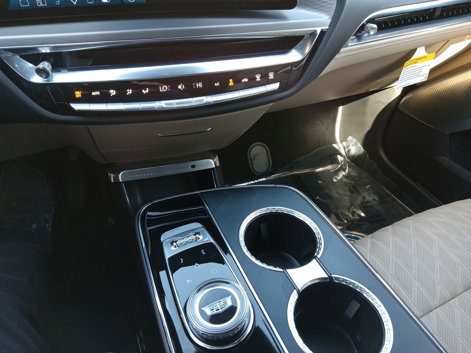 2024 Cadillac LYRIQ Sport 3