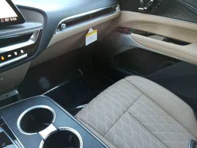 2024 Cadillac LYRIQ Sport 3