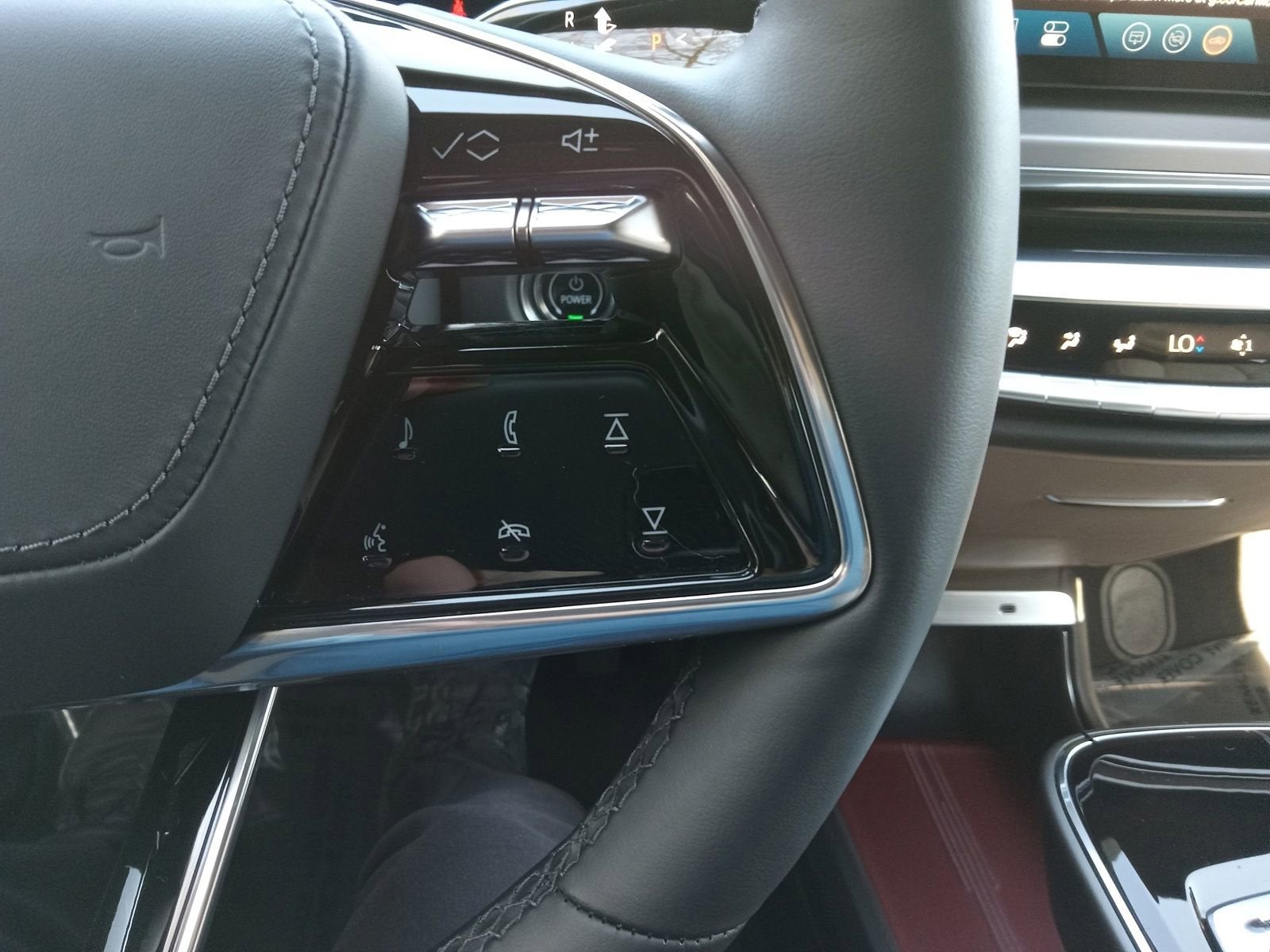 2024 Cadillac LYRIQ Sport 3
