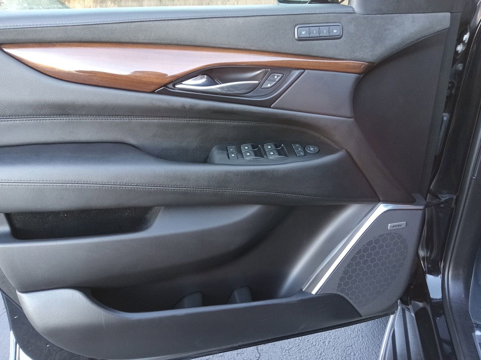 2020 Cadillac Escalade Luxury