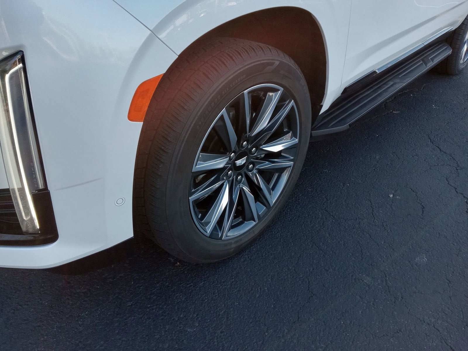 2024 Cadillac Escalade Sport