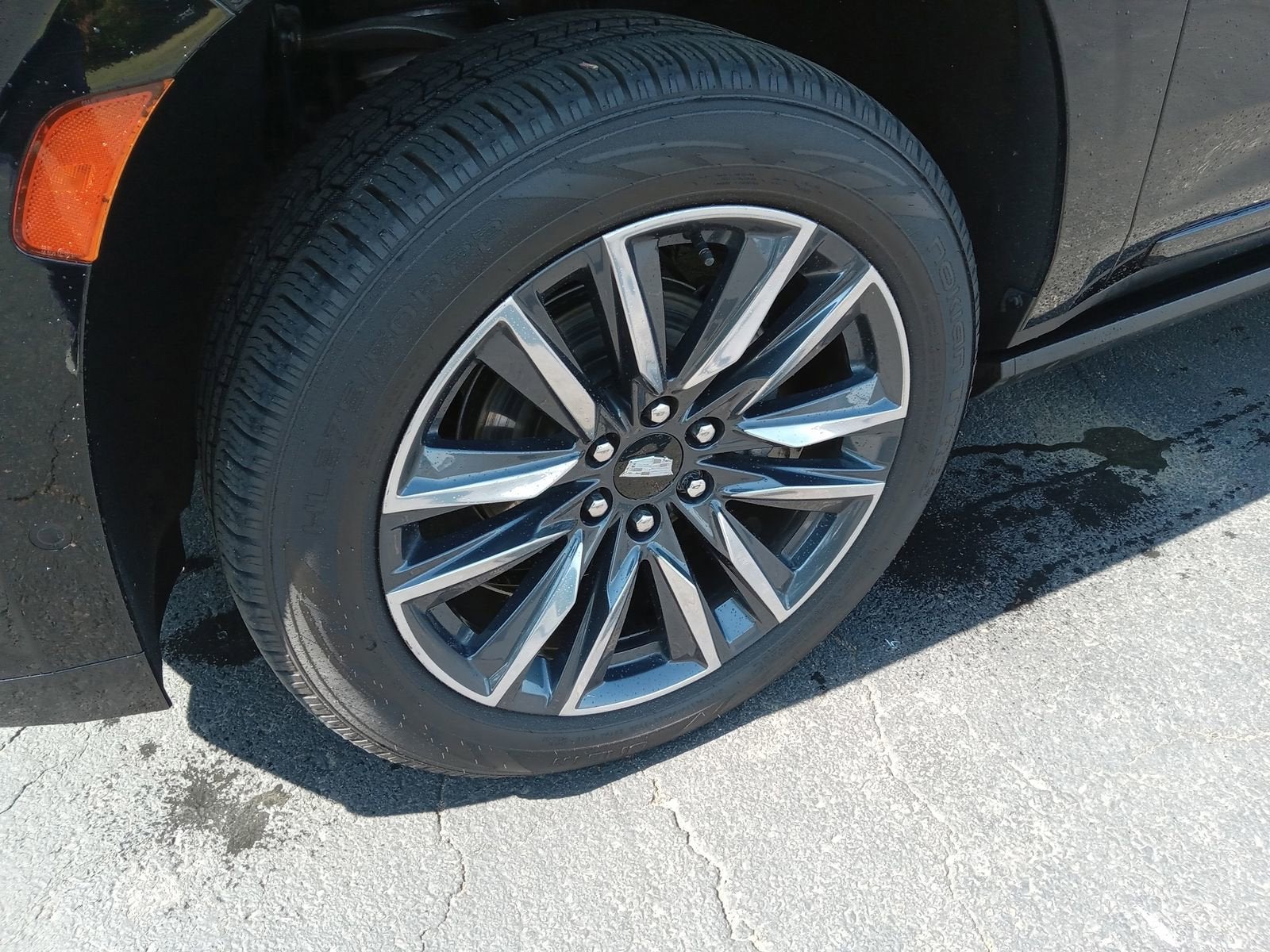 2023 Cadillac Escalade Sport