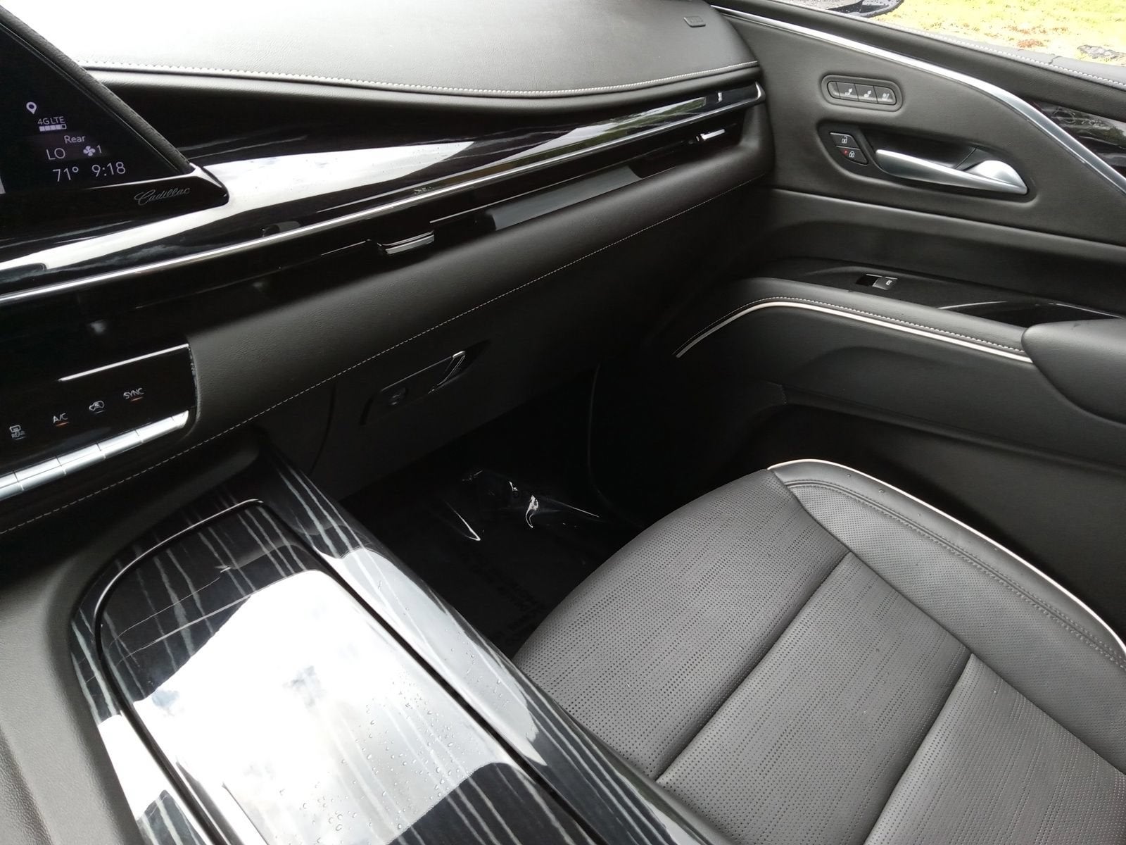 2023 Cadillac Escalade Sport