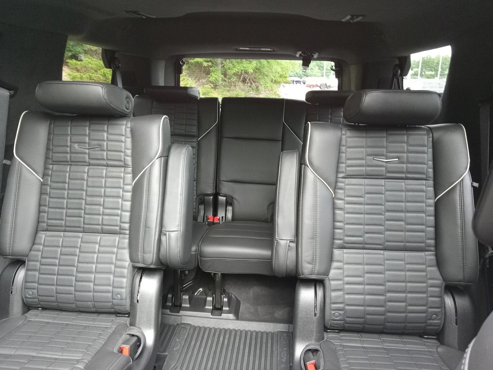 2023 Cadillac Escalade 4WD Sport Platinum