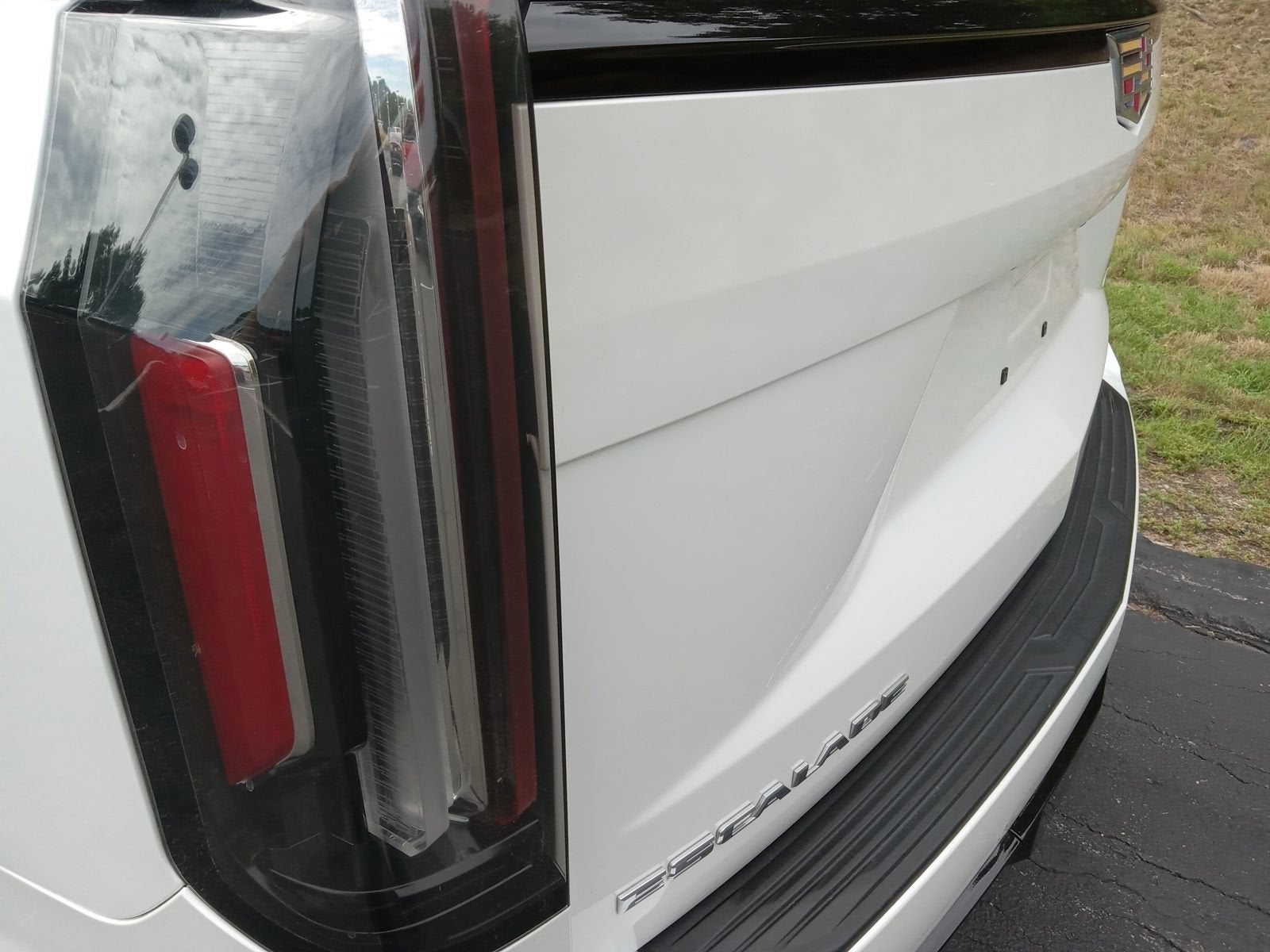 2023 Cadillac Escalade 4WD Sport Platinum