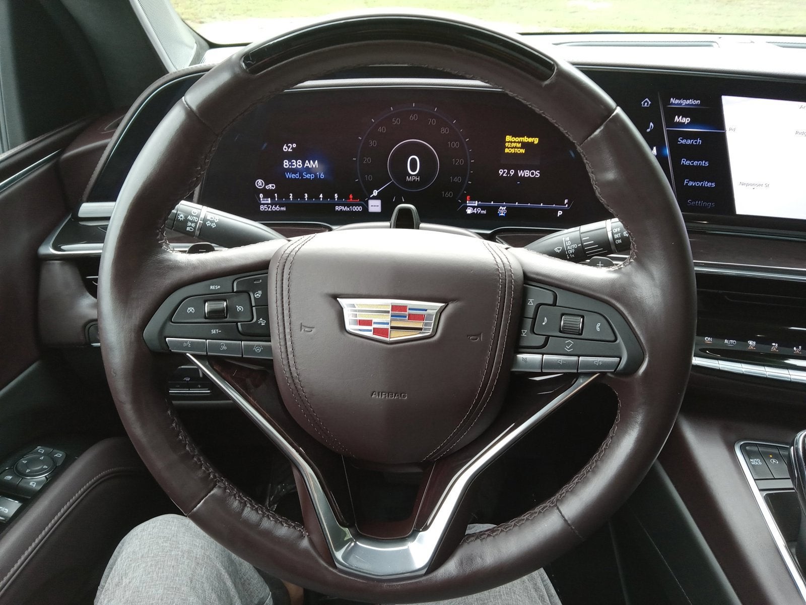 2023 Cadillac Escalade 4WD Sport Platinum