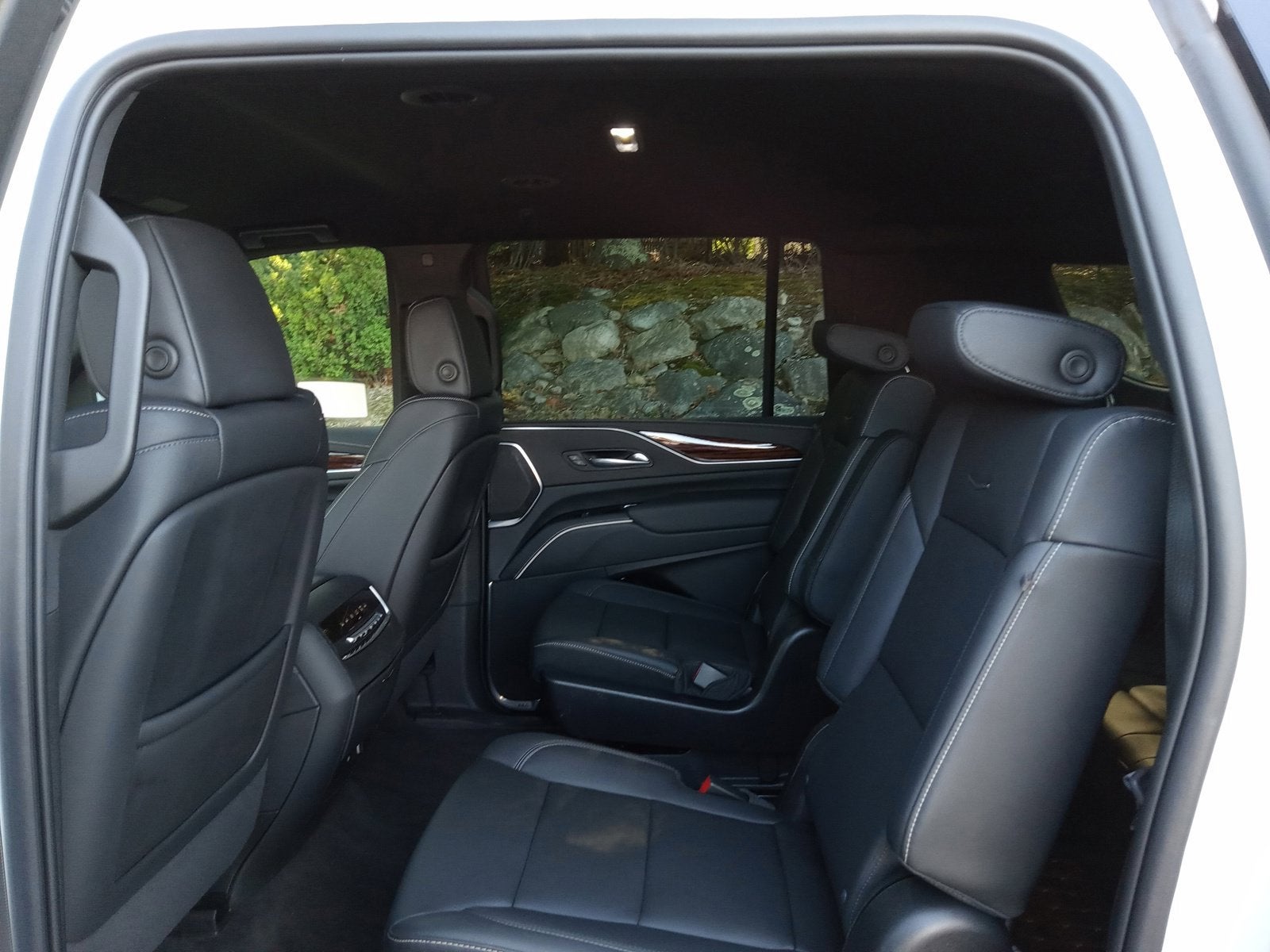 2023 Cadillac Escalade ESV 4WD Luxury