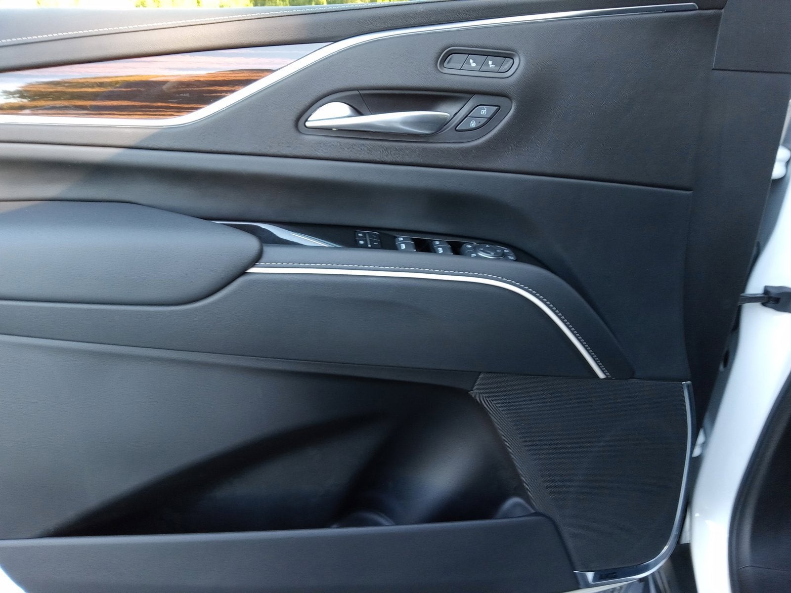 2023 Cadillac Escalade ESV 4WD Luxury