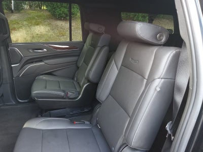 2021 Cadillac Escalade ESV Luxury