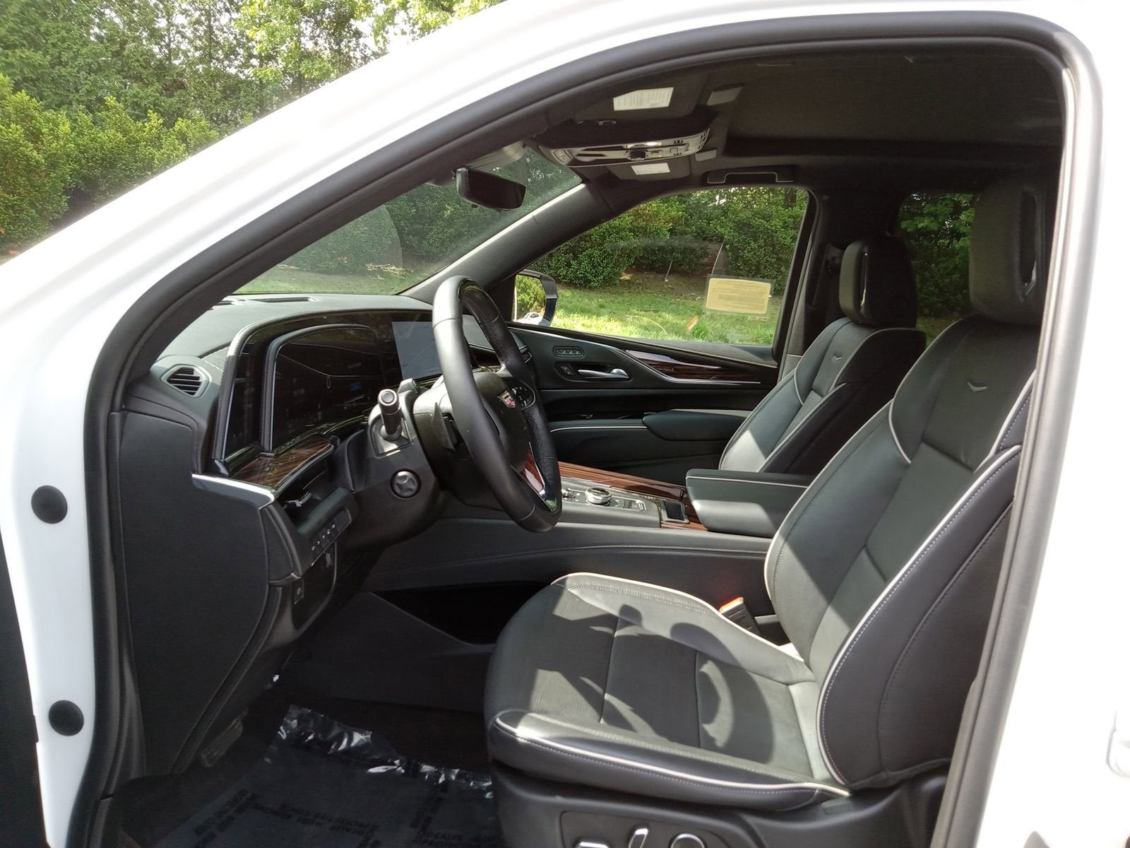2023 Cadillac Escalade ESV Premium Luxury