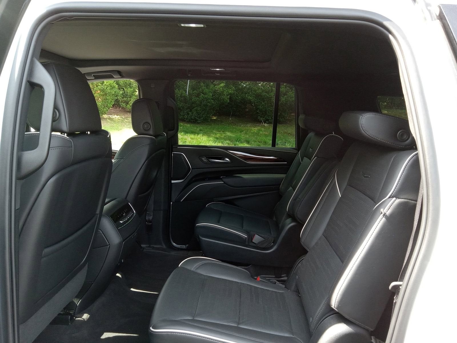 2023 Cadillac Escalade ESV Premium Luxury