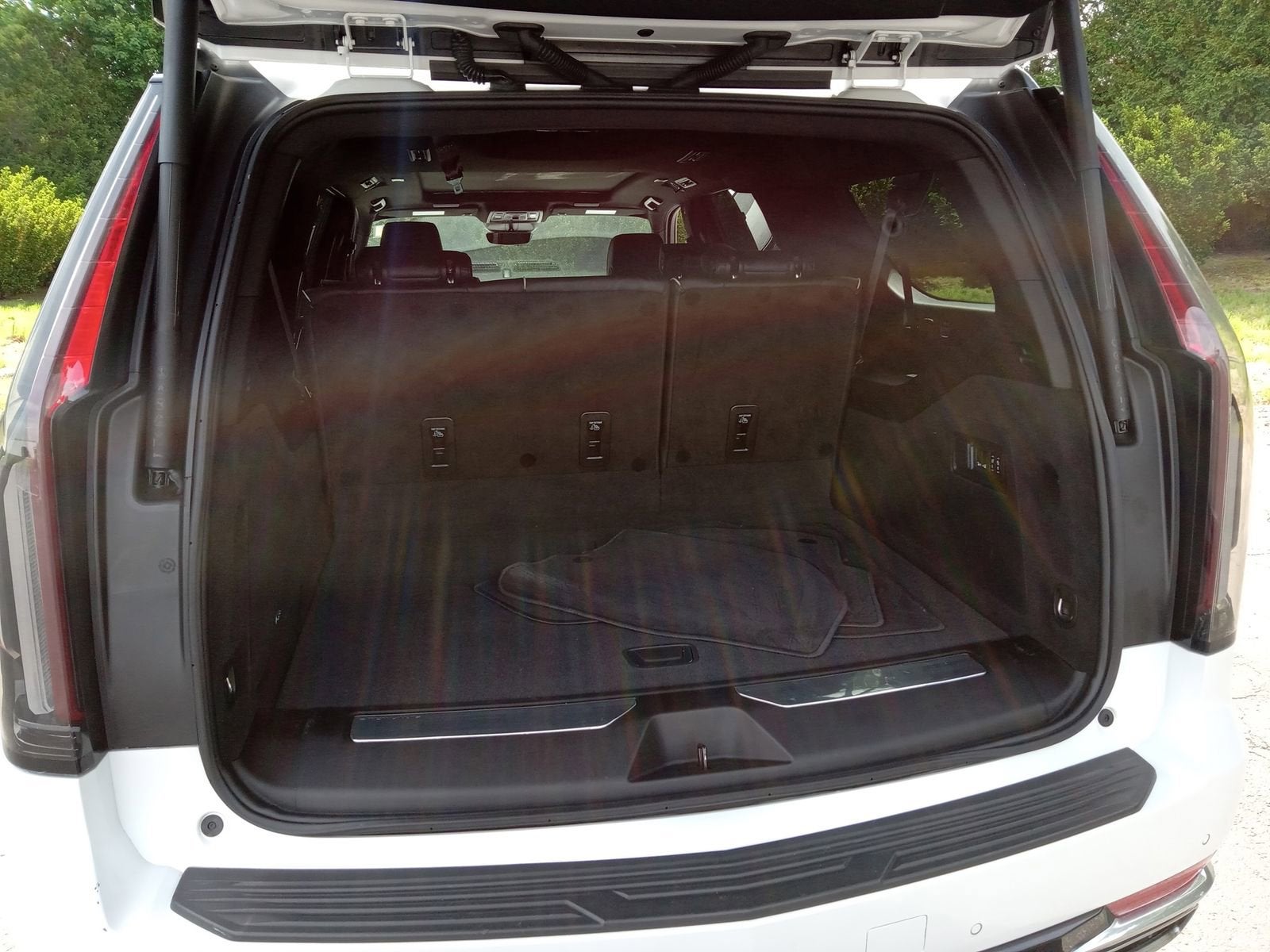 2023 Cadillac Escalade ESV Premium Luxury