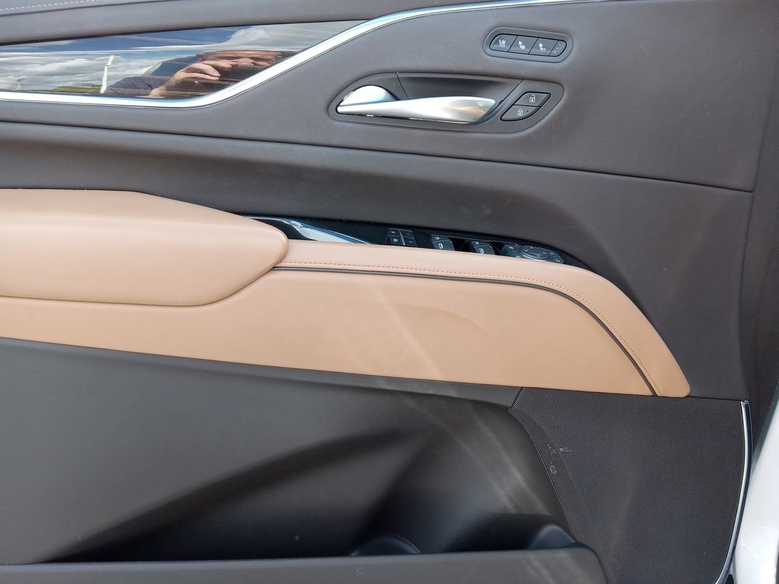 2023 Cadillac Escalade ESV Premium Luxury