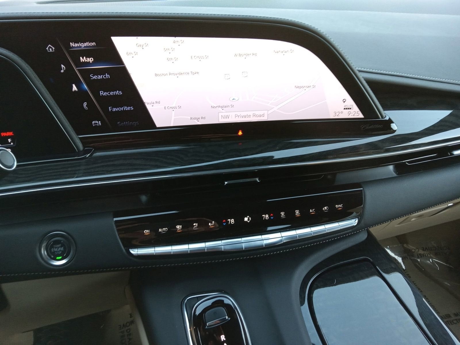 2024 Cadillac Escalade ESV Premium Luxury
