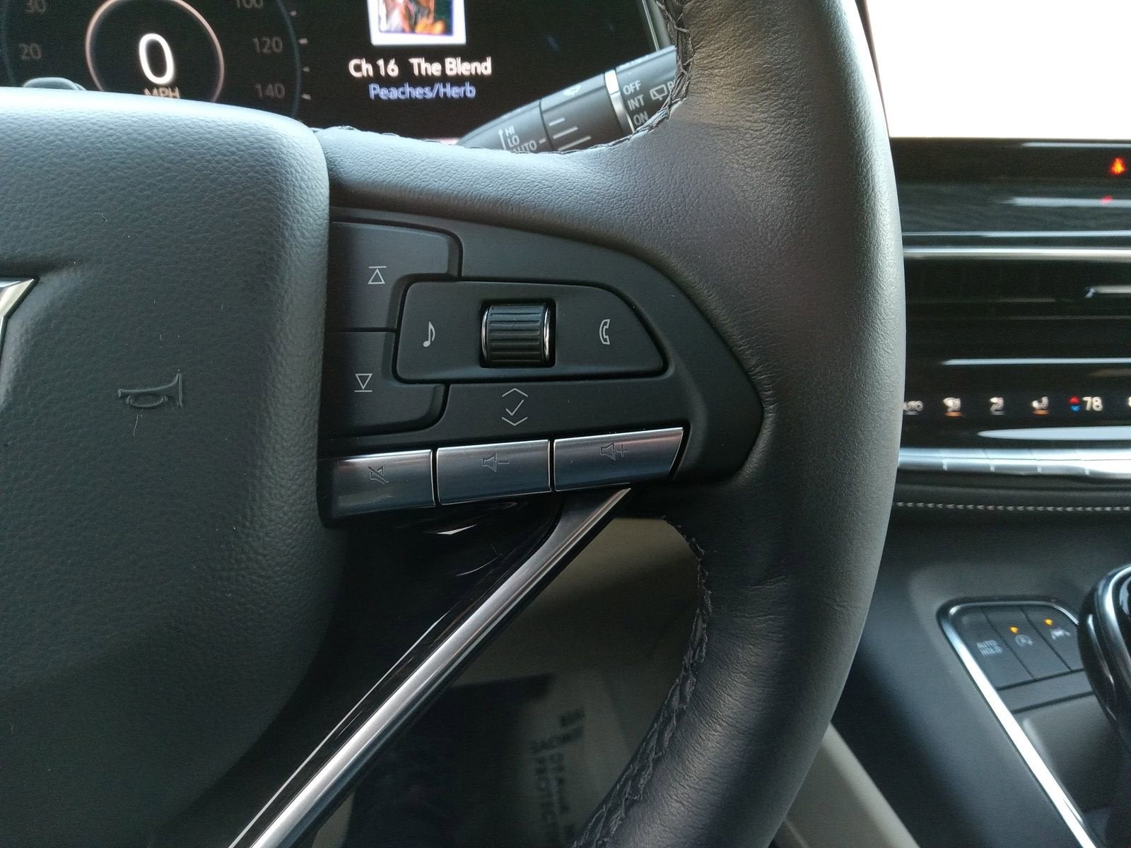 2024 Cadillac Escalade ESV Premium Luxury