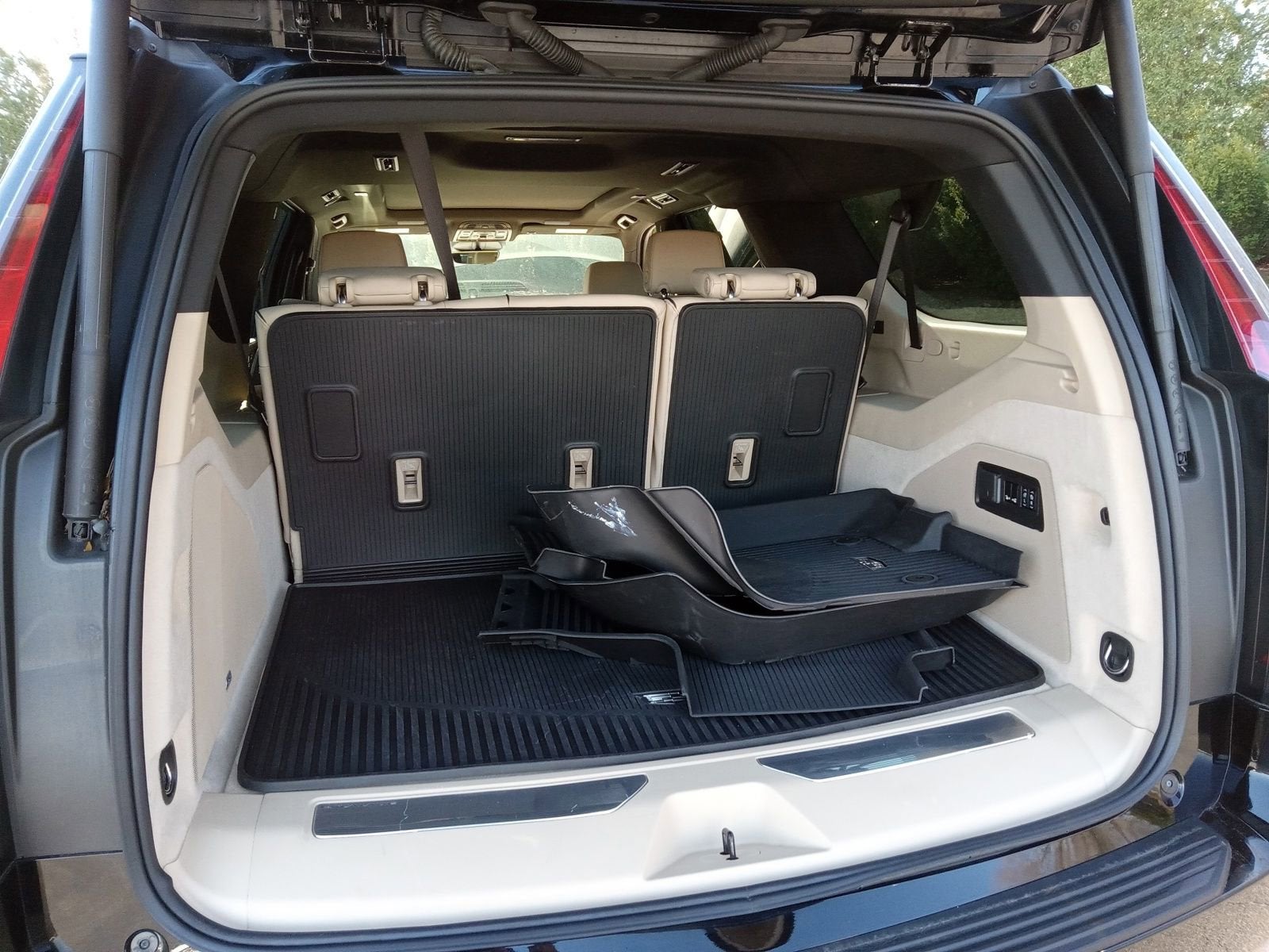2024 Cadillac Escalade ESV Premium Luxury
