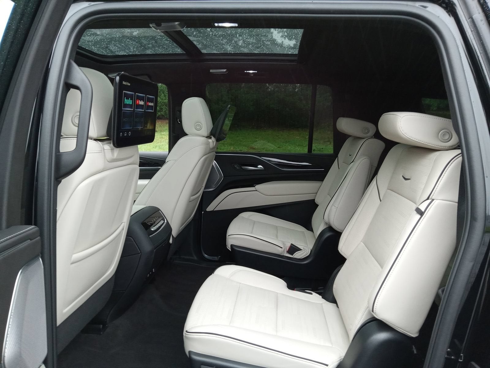 2024 Cadillac Escalade ESV Sport