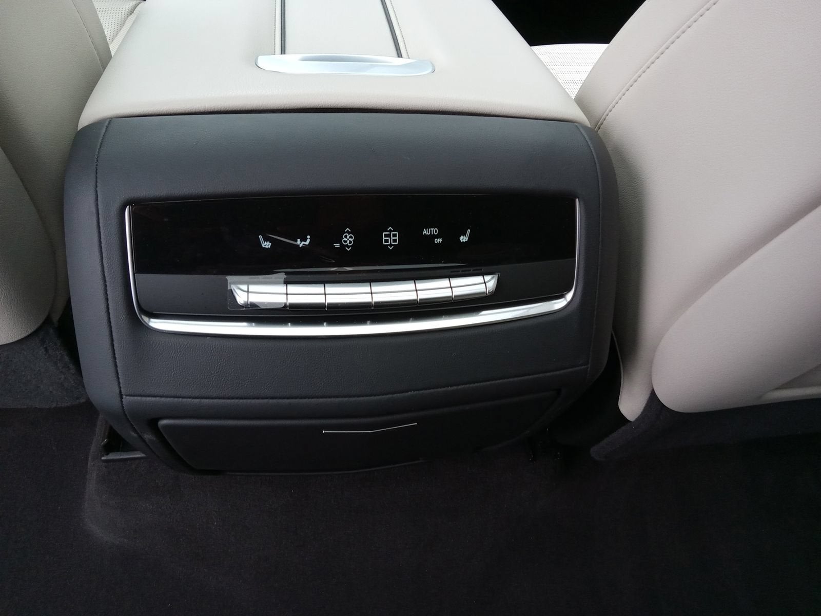 2024 Cadillac Escalade ESV Sport