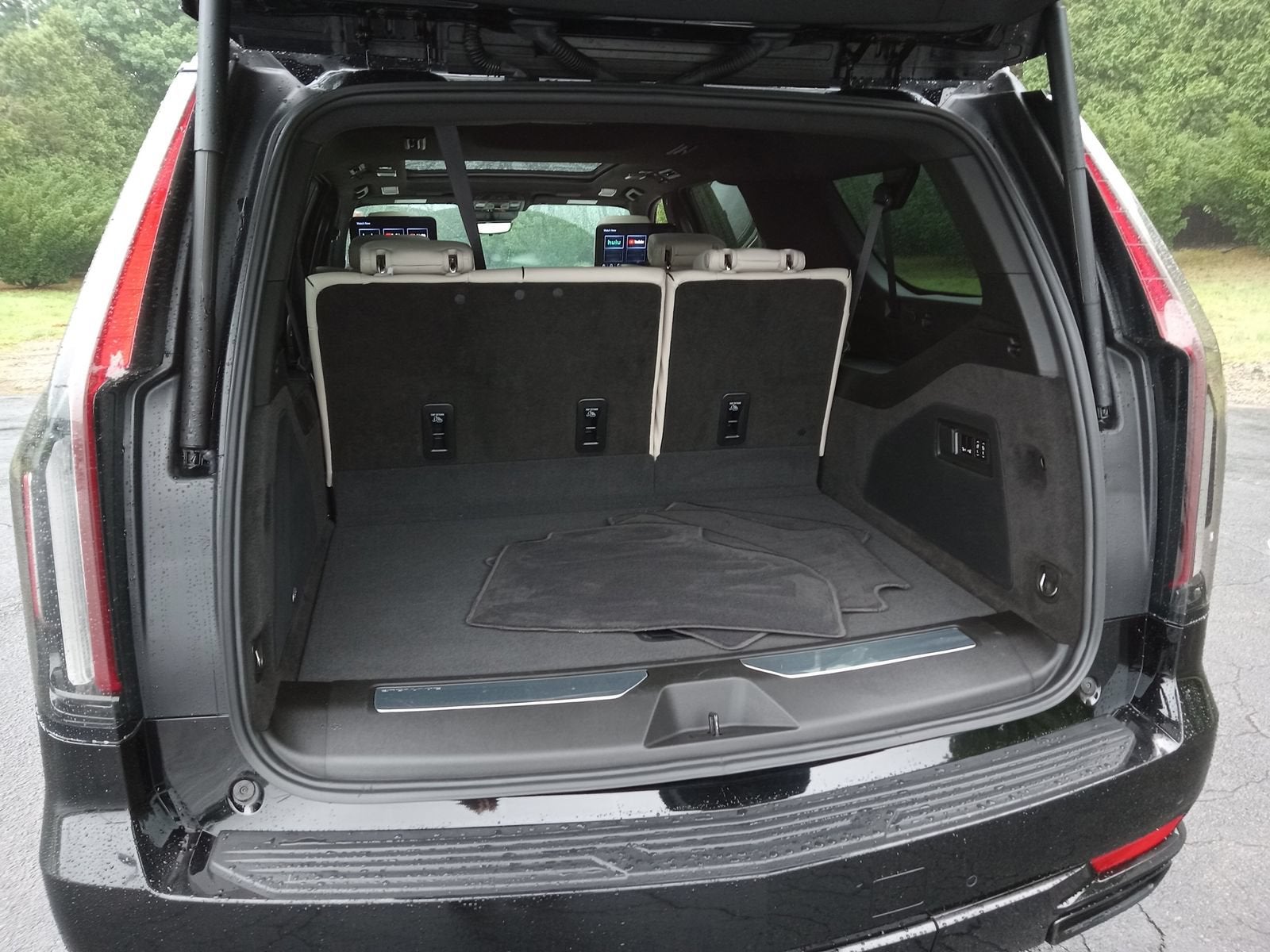 2024 Cadillac Escalade ESV Sport