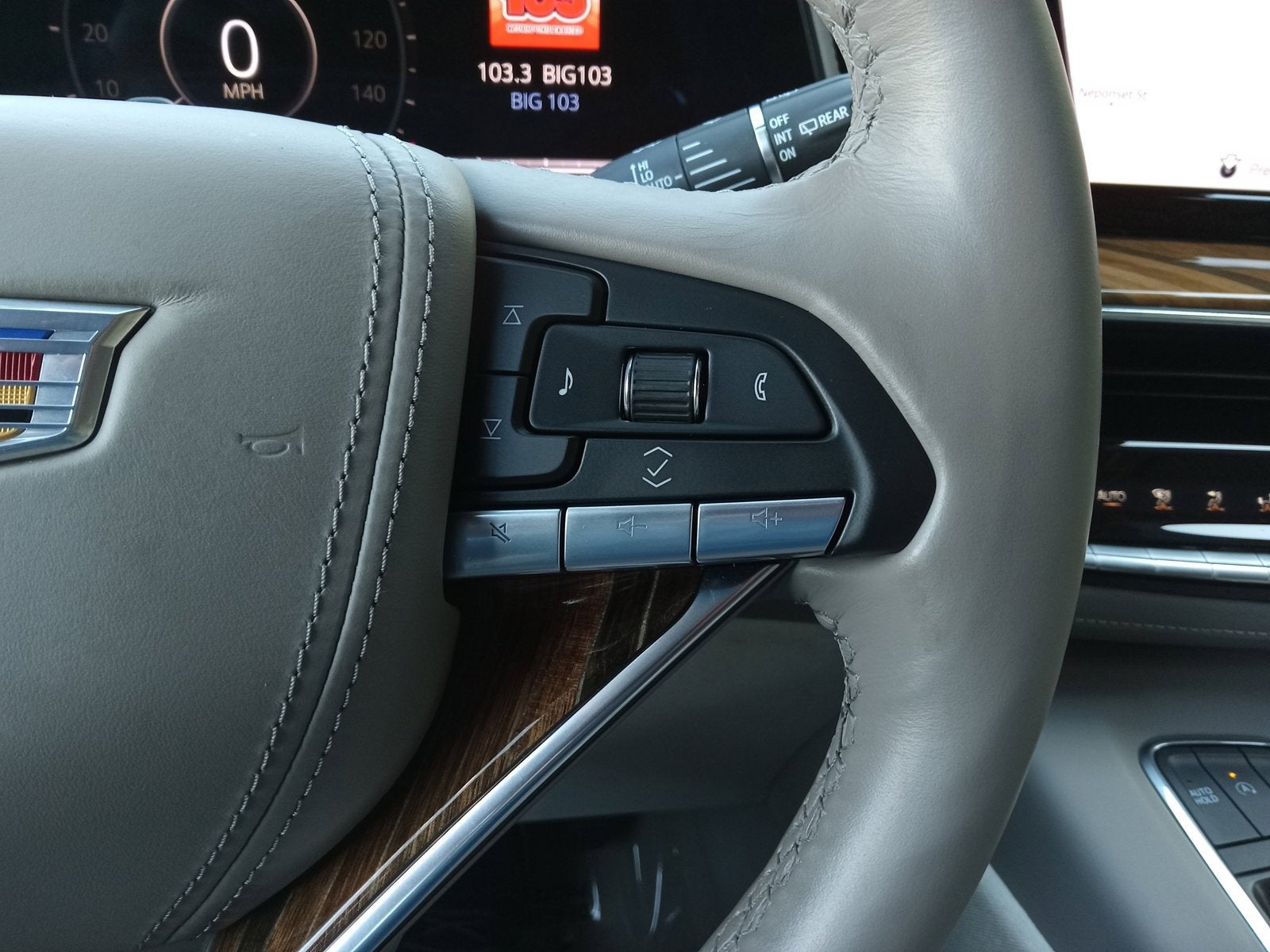 2024 Cadillac Escalade ESV Sport Platinum