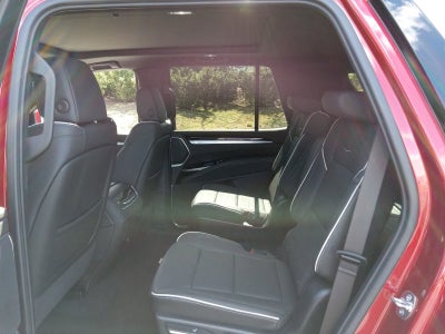 2025 Cadillac Escalade Premium Luxury