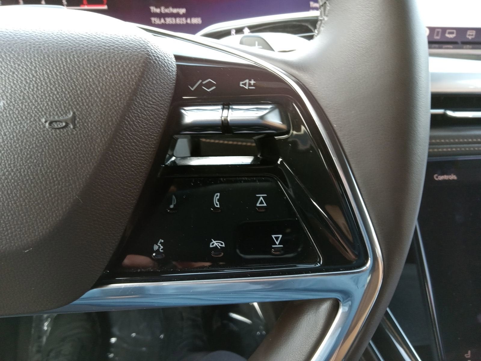 2025 Cadillac Escalade Premium Luxury