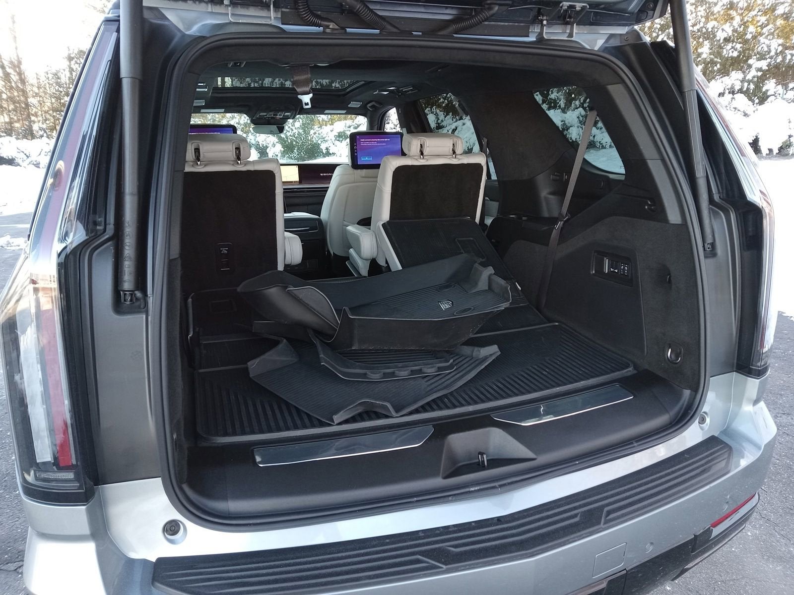 2025 Cadillac Escalade Sport Platinum