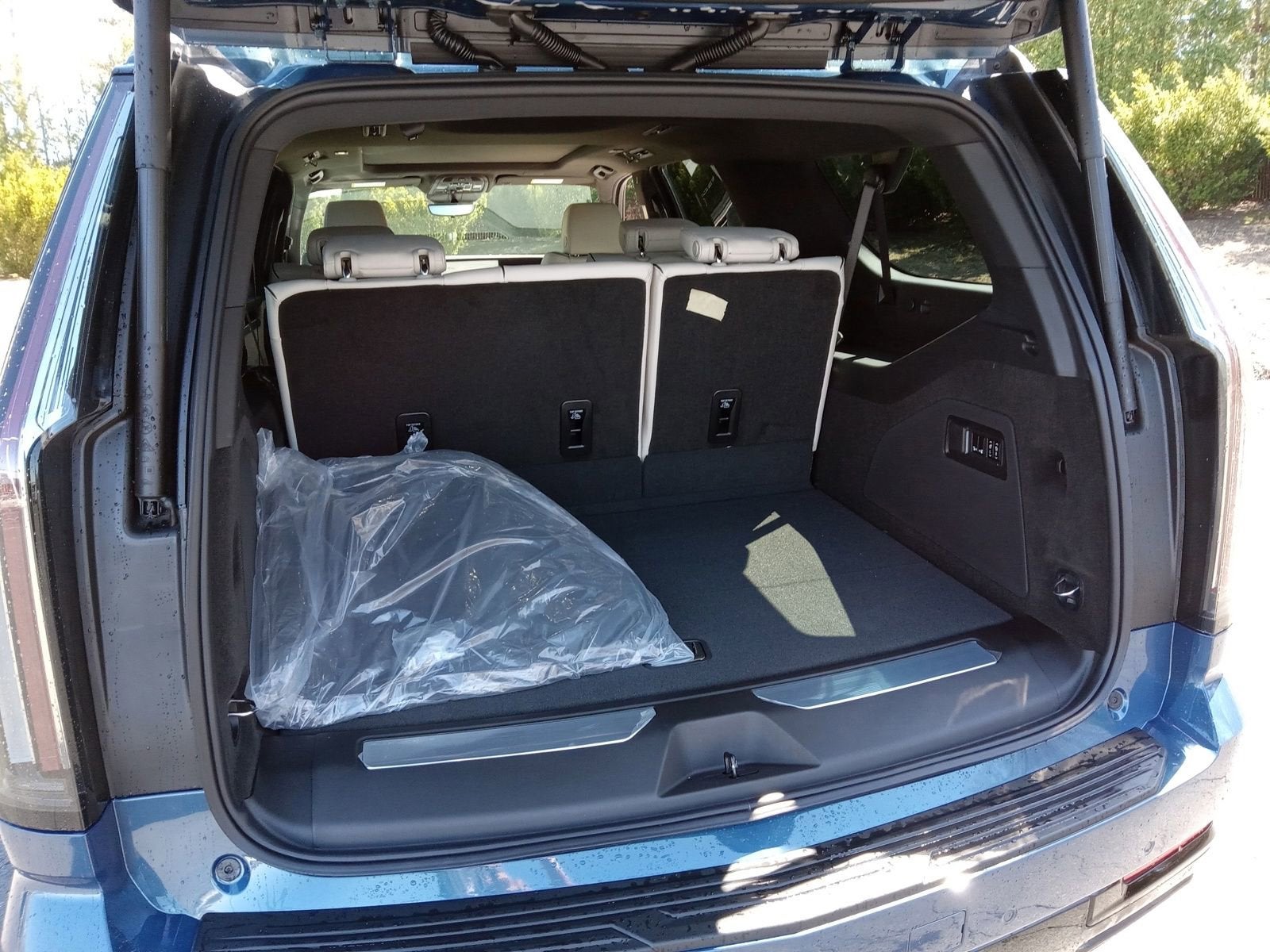 2026 Cadillac Escalade ESV Sport
