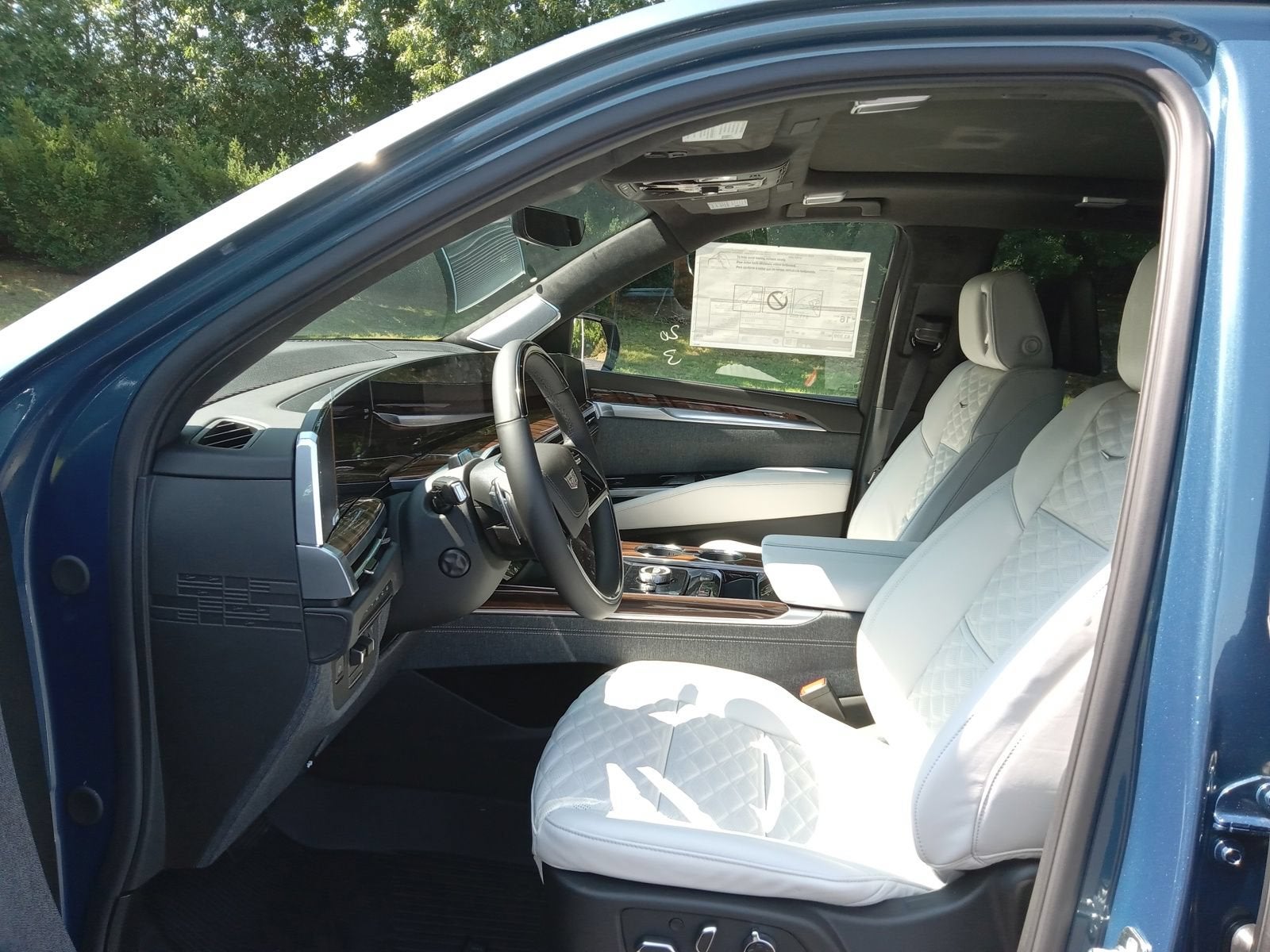 2026 Cadillac Escalade ESV Platinum Sport