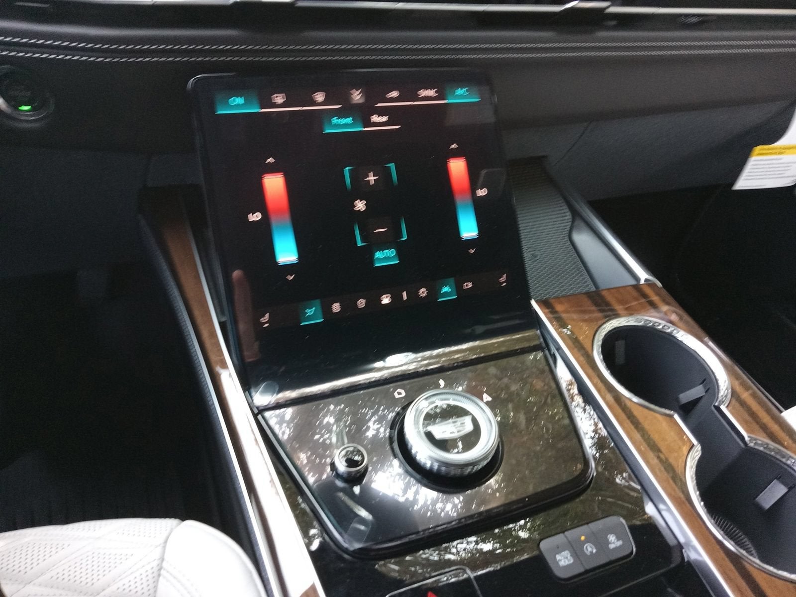 2026 Cadillac Escalade ESV Platinum Sport