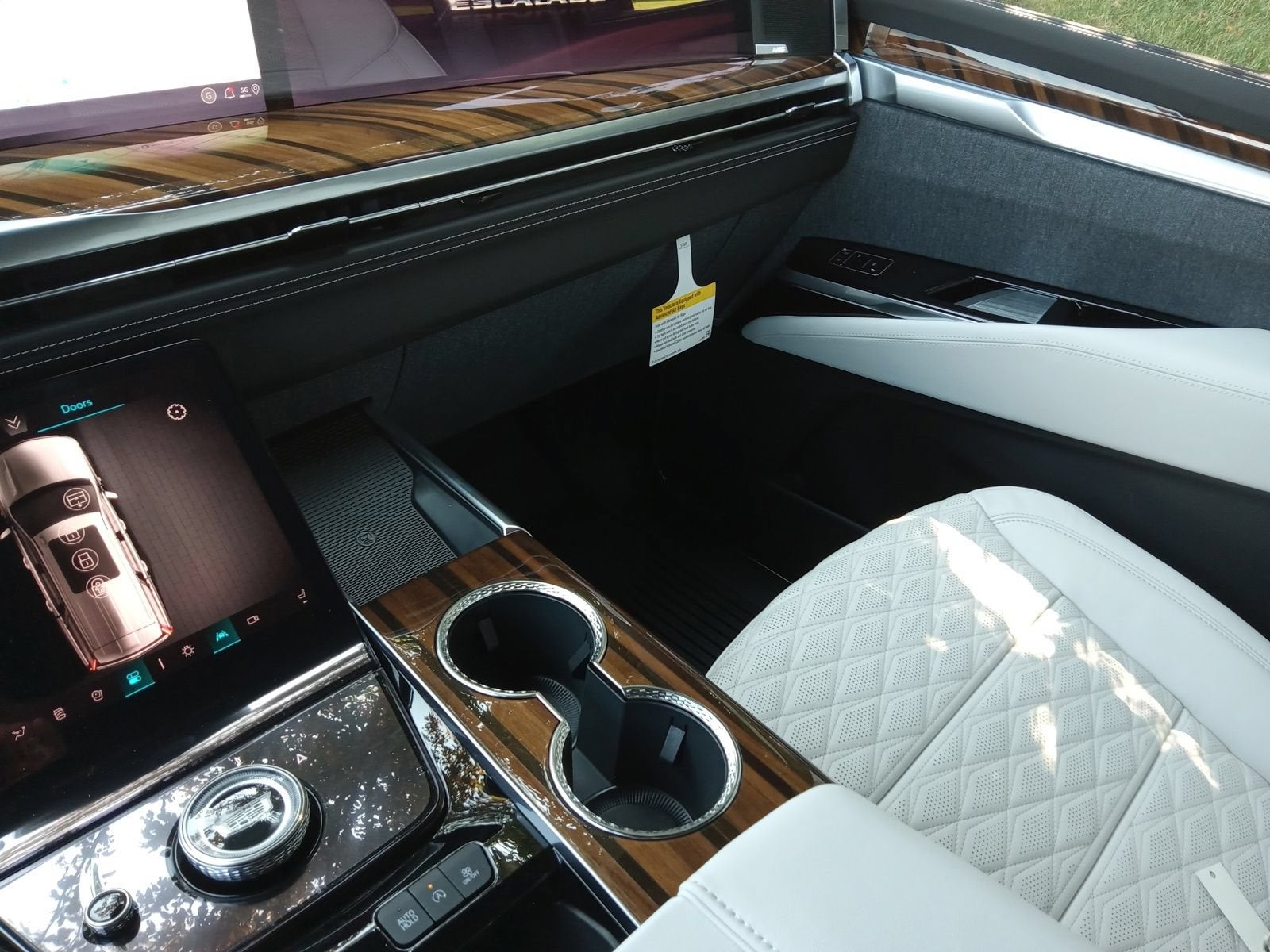 2026 Cadillac Escalade ESV Platinum Sport