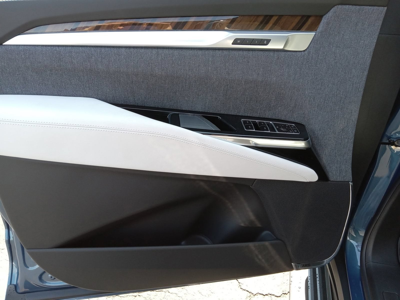 2026 Cadillac Escalade ESV Platinum Sport