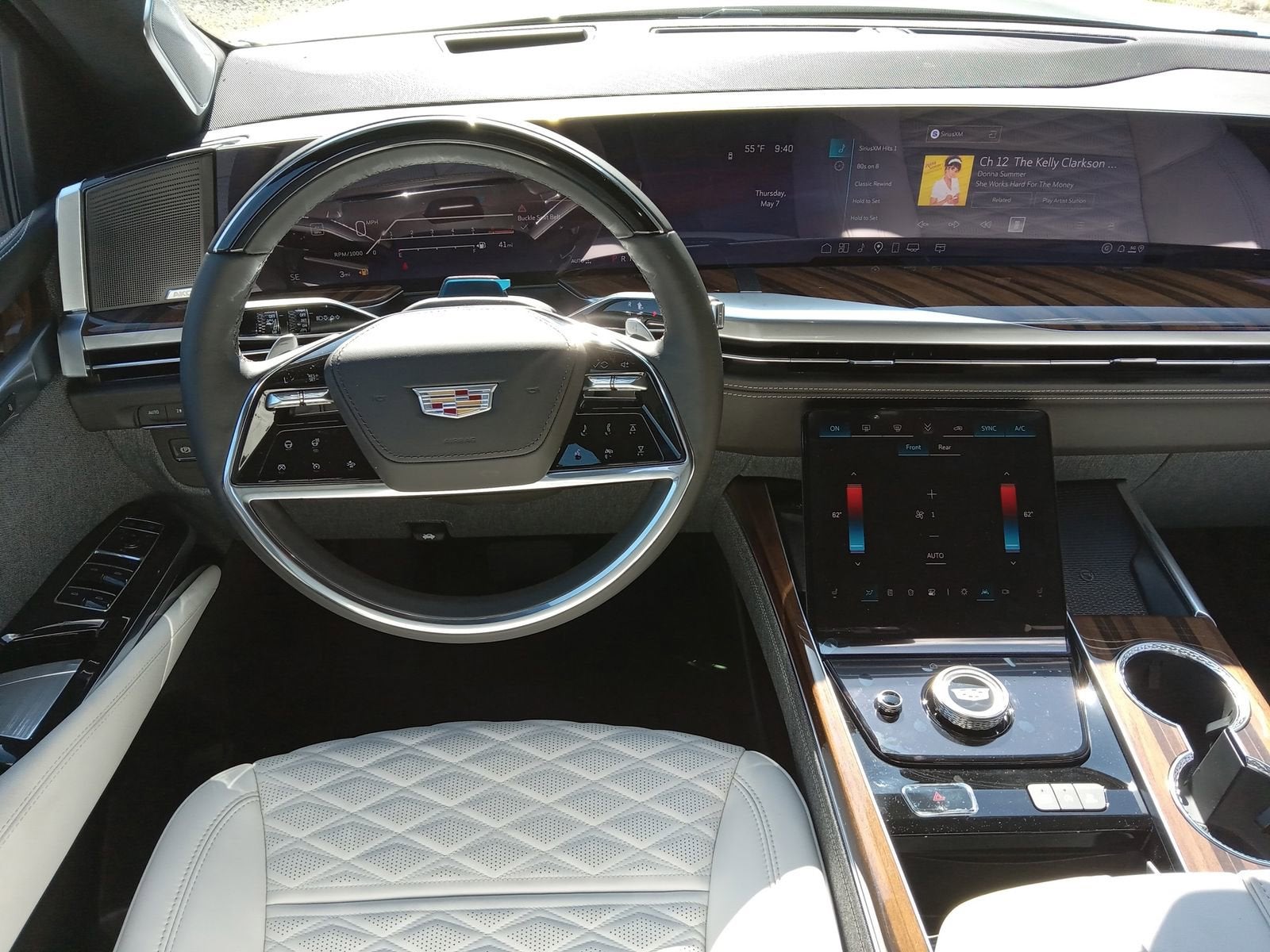 2026 Cadillac Escalade ESV Platinum Sport