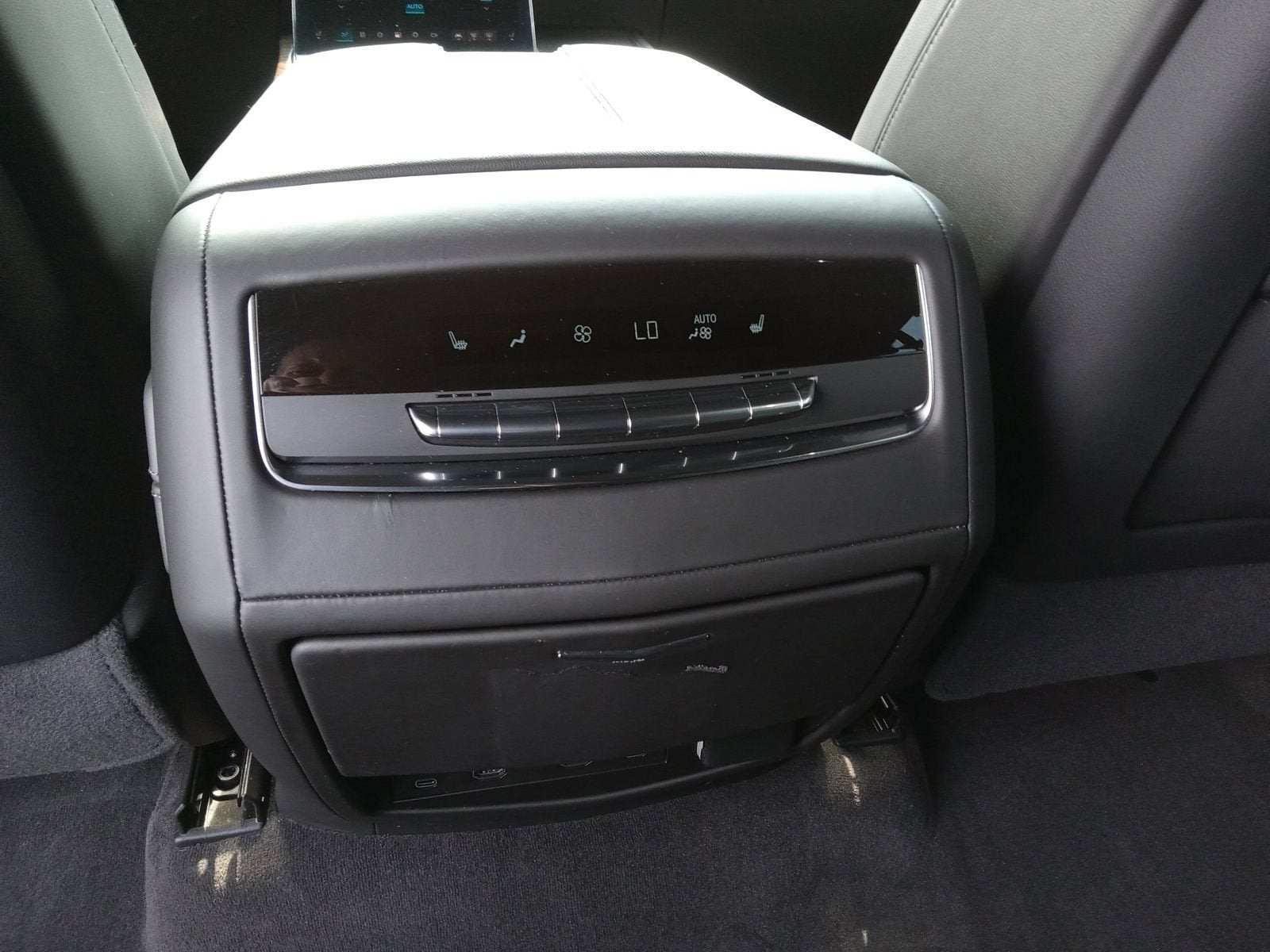 2025 Cadillac Escalade ESV Sport Platinum