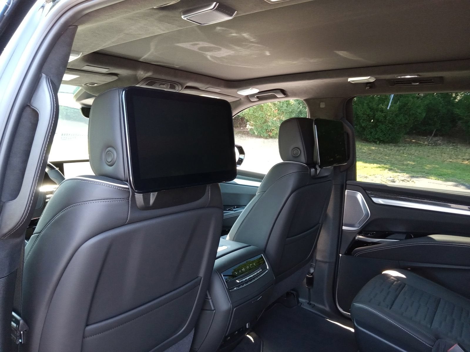 2026 Cadillac Escalade ESV V-Series