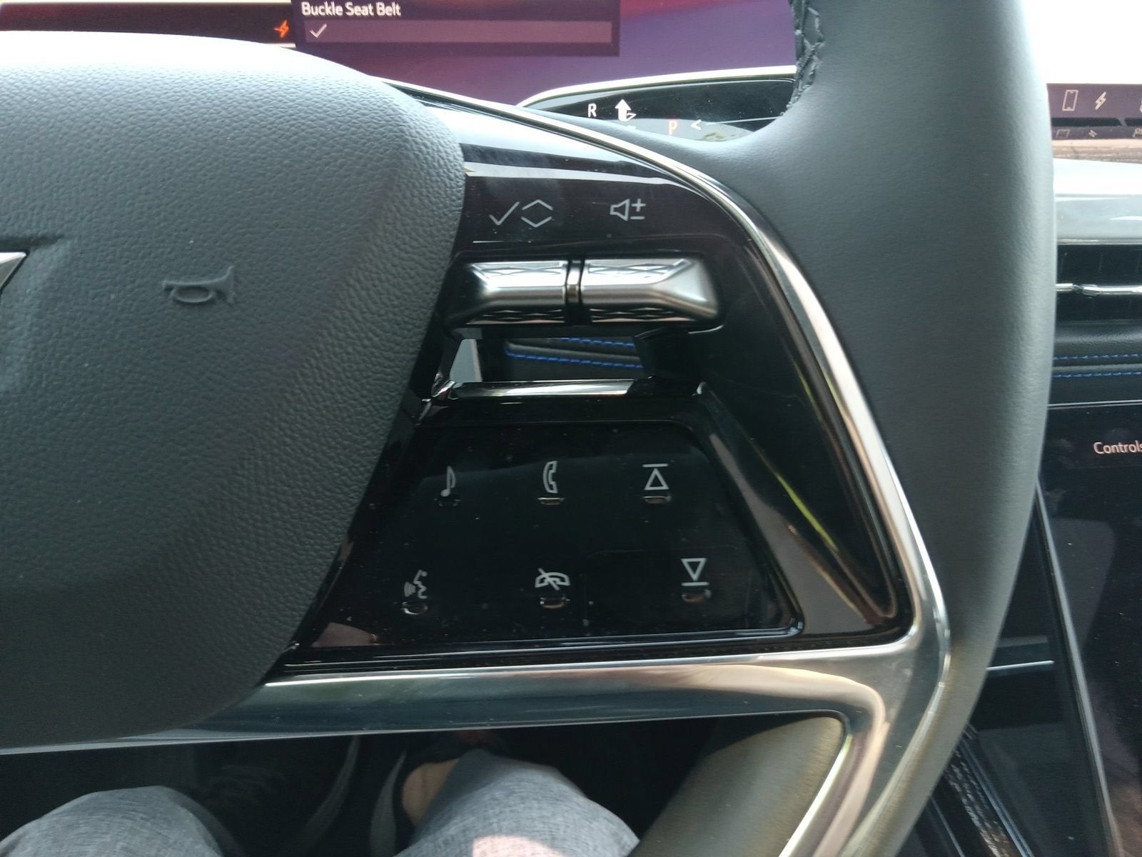 2025 Cadillac ESCALADE IQ Luxury 1