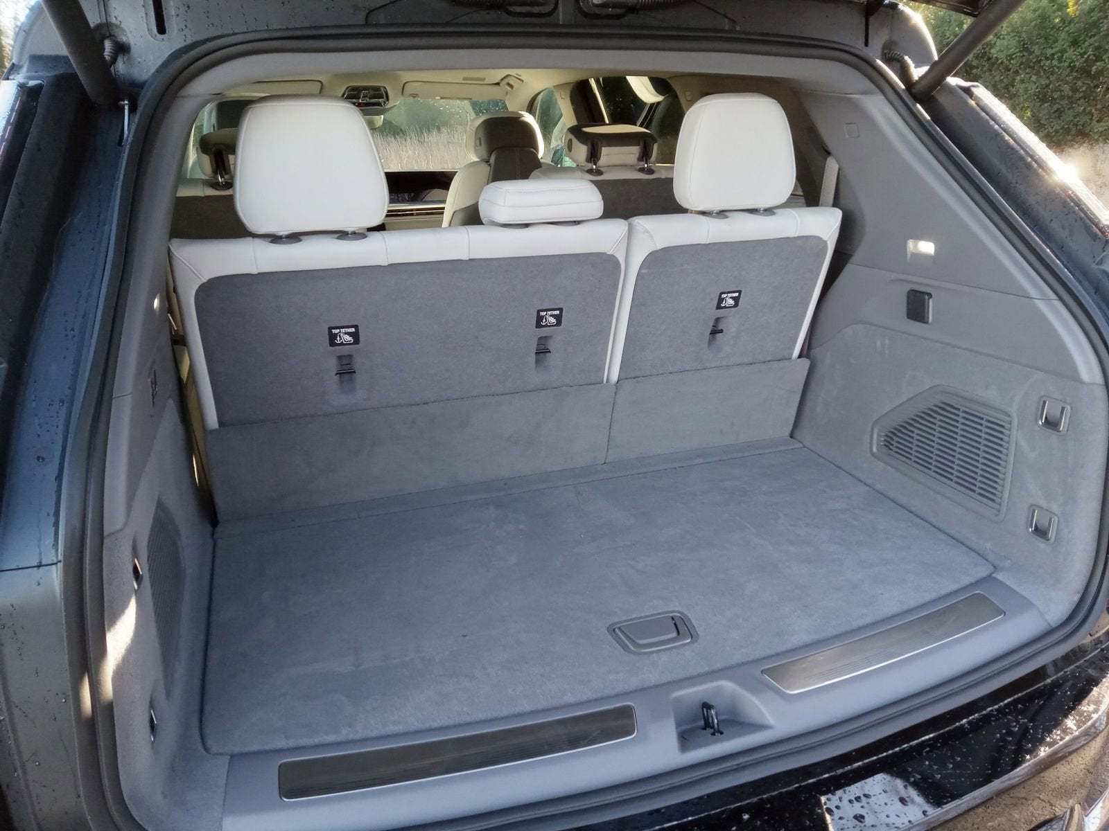 2025 Cadillac ESCALADE IQ Sport 1