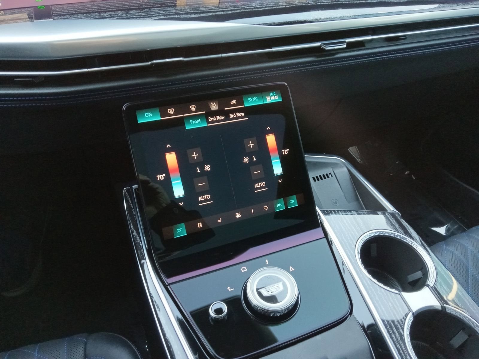 2025 Cadillac ESCALADE IQ Sport 1