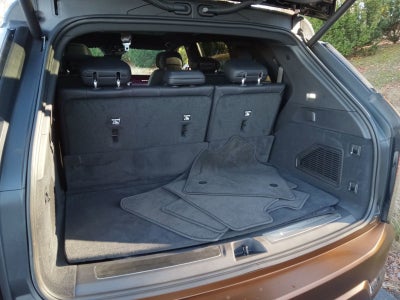 2025 Cadillac ESCALADE IQ Sport 1