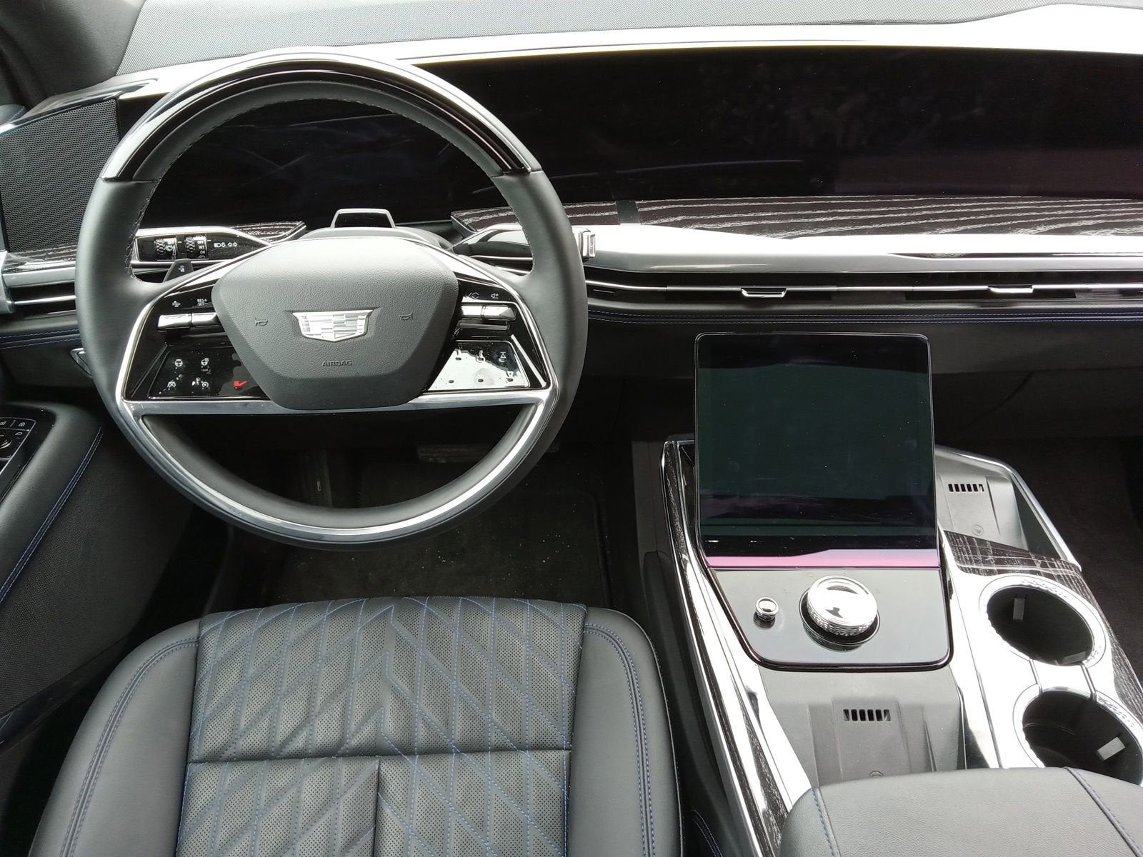 2025 Cadillac ESCALADE IQ Sport 1