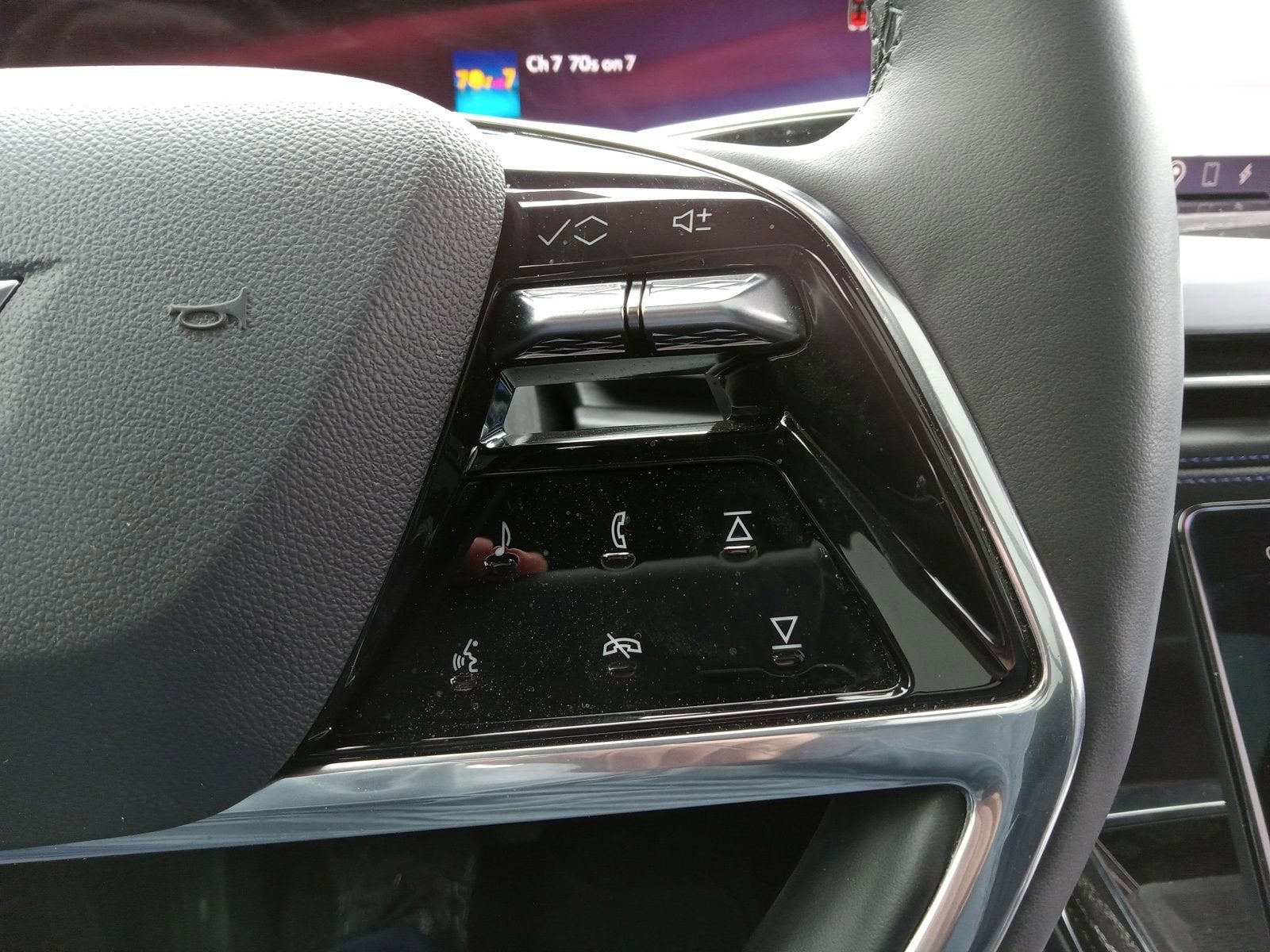 2025 Cadillac ESCALADE IQ Sport 1