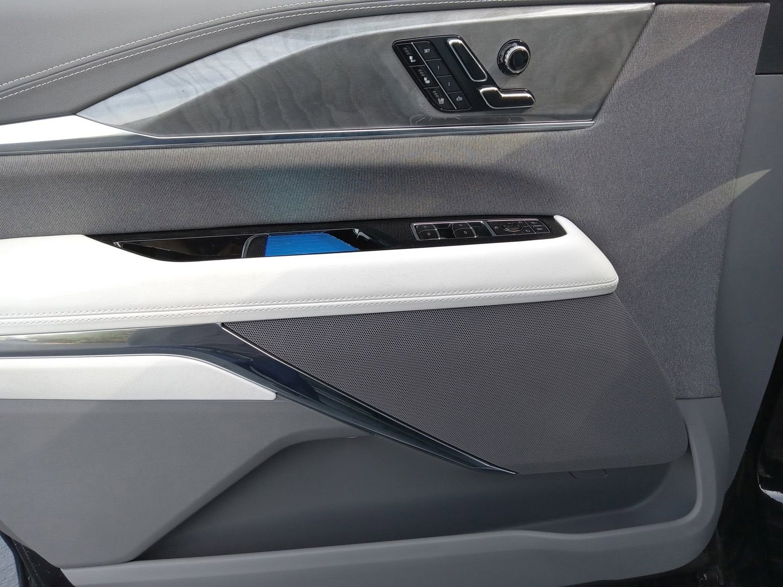 2026 Cadillac ESCALADE IQ Sport