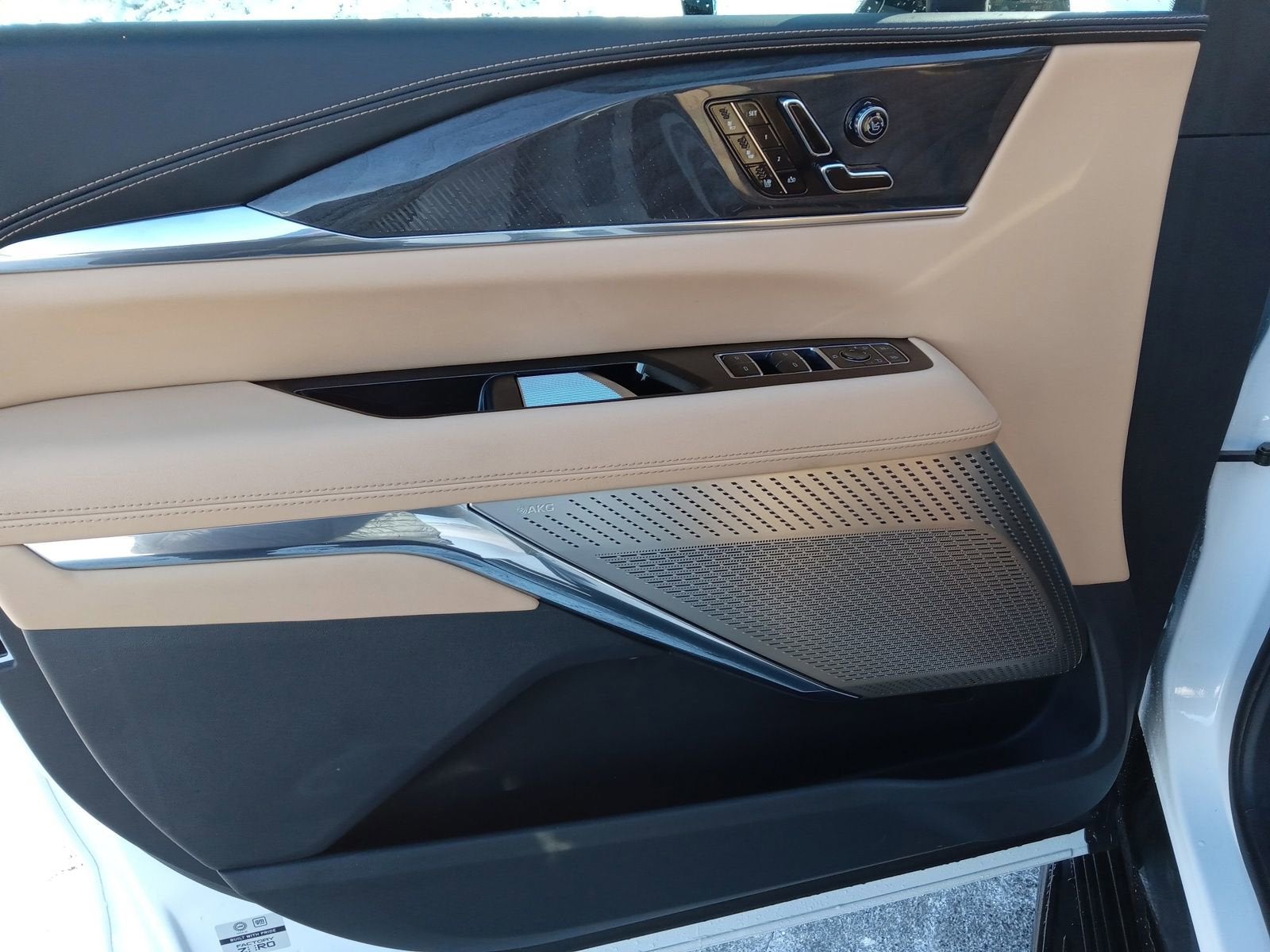 2025 Cadillac ESCALADE IQ Sport 2