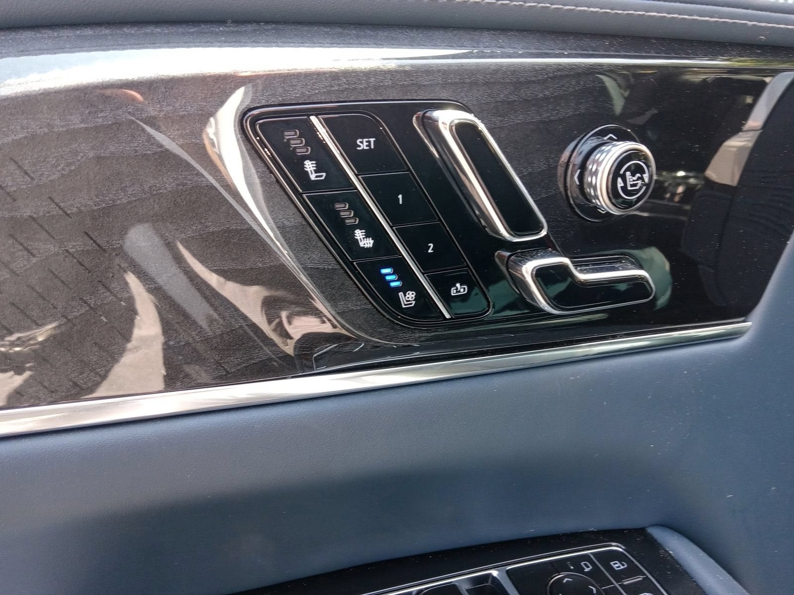 2025 Cadillac ESCALADE IQ Sport 2