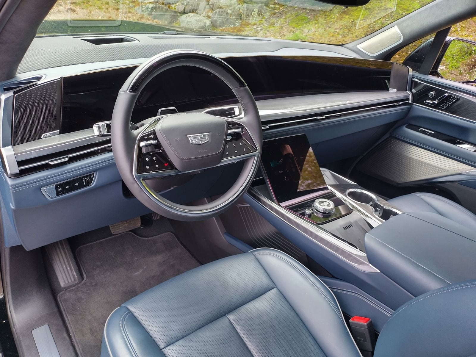 2025 Cadillac ESCALADE IQ Sport 2