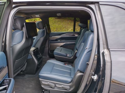 2025 Cadillac ESCALADE IQ Sport 2