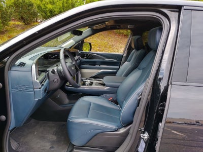 2025 Cadillac ESCALADE IQ Sport 2